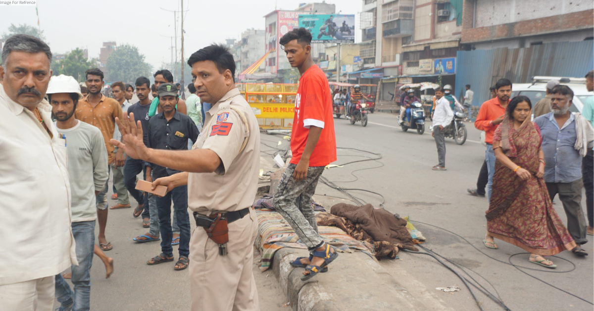 Speeding truck mows down 6 persons sleeping on road divider in Delhi, 4 killed